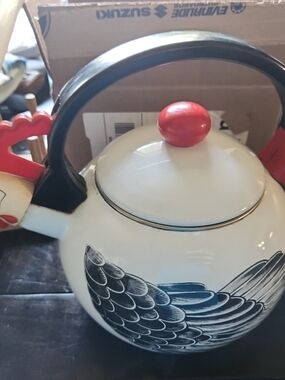1986 M Kamenstein Chicken Rooster Stove Top Whistling Tea Kettle Farmhouse